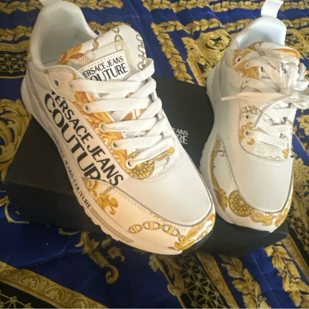 Versace Jeans Collection Women’s White & Gold Baroque Sneaker Sz 9 NIB